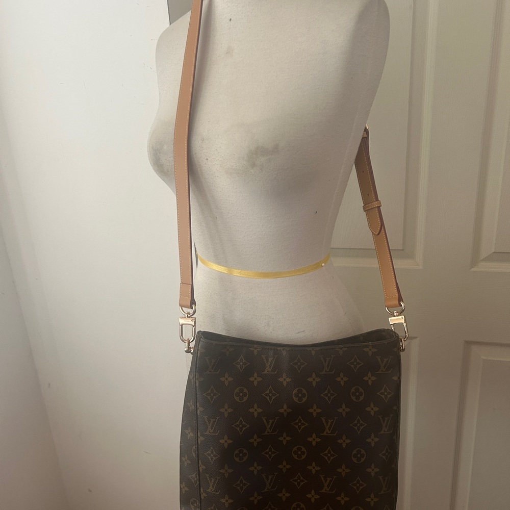 Authentic Louis Vuitton Brown Designer Ctossbody Shoulder Bag Purse